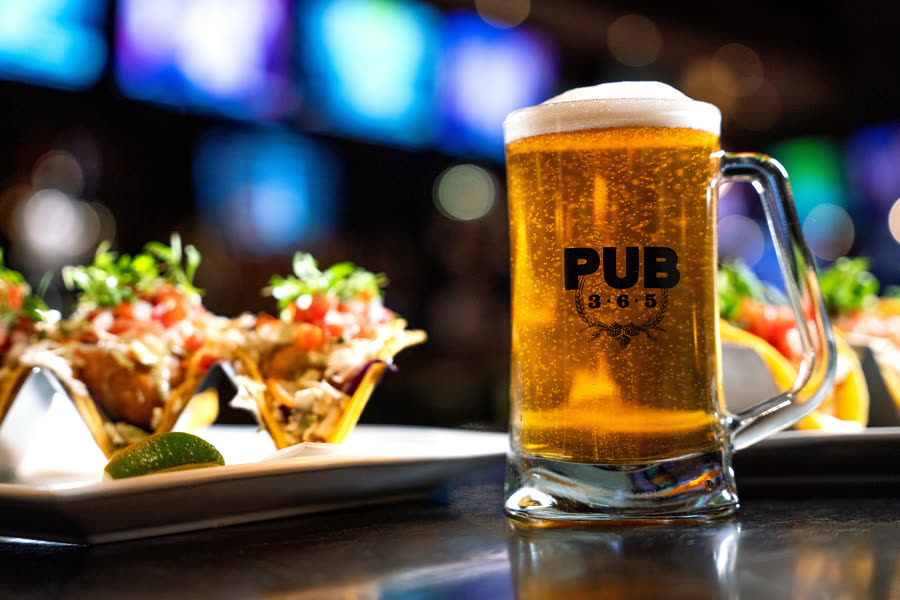 Pub food and drink photography by Monique Marestein
